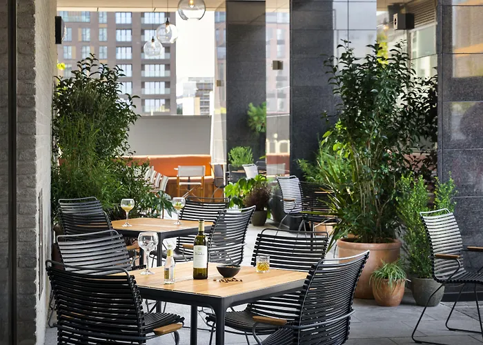 Beckett LockeAlbergo